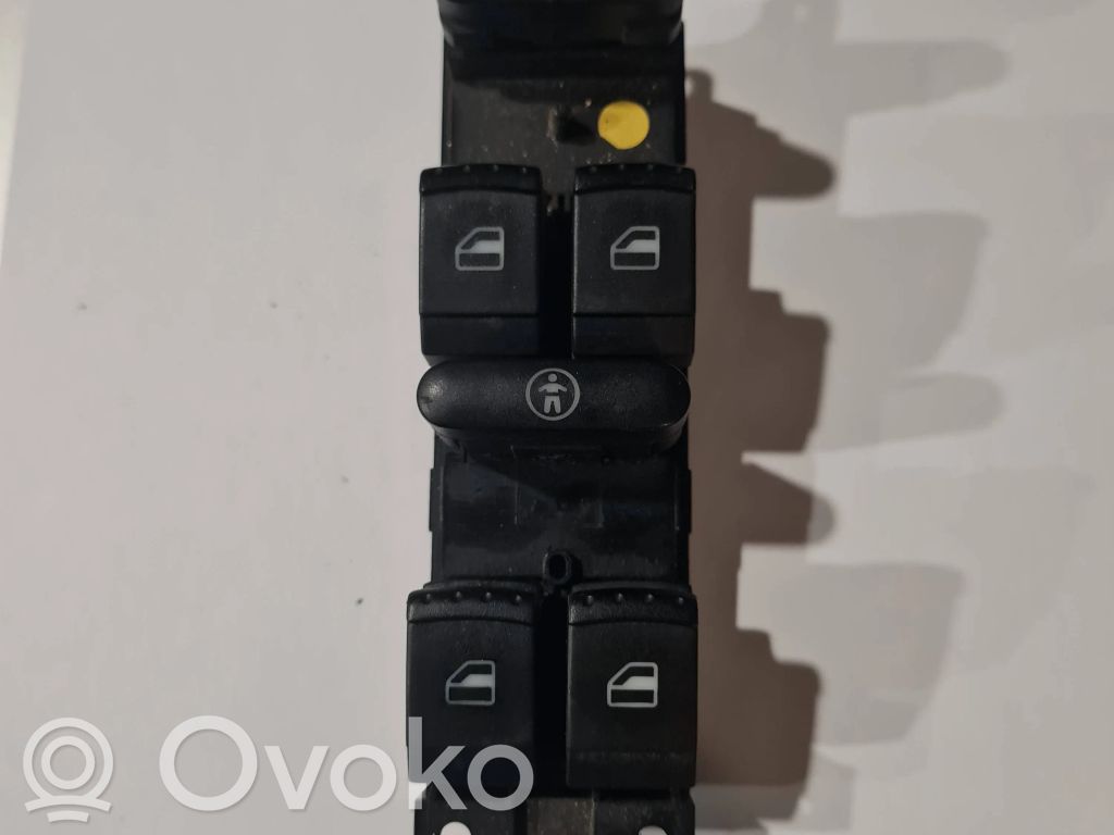 Volkswagen Golf IV Electric window control switch 