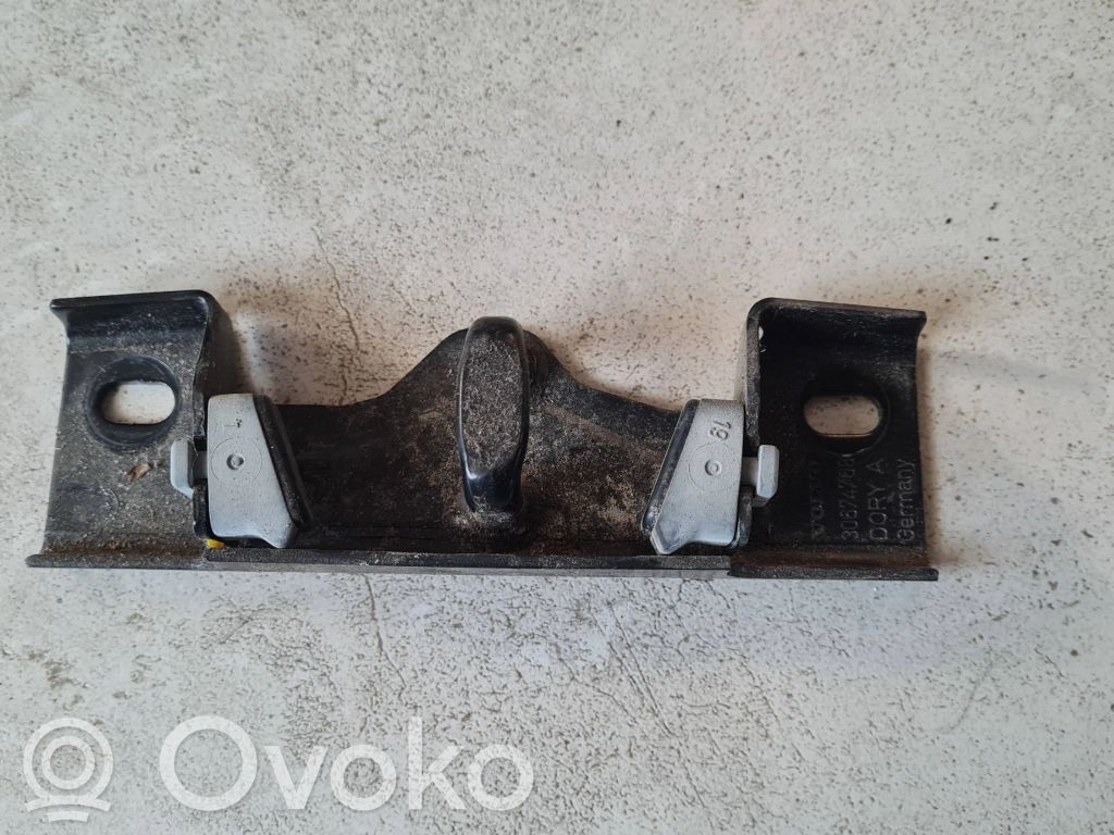 Volvo XC90 Loading door lock loop/hook striker 
