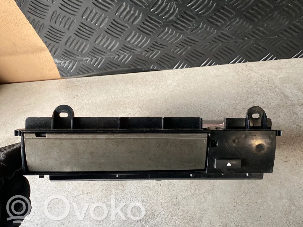 BMW 7 E65 E66 CD/DVD changer 