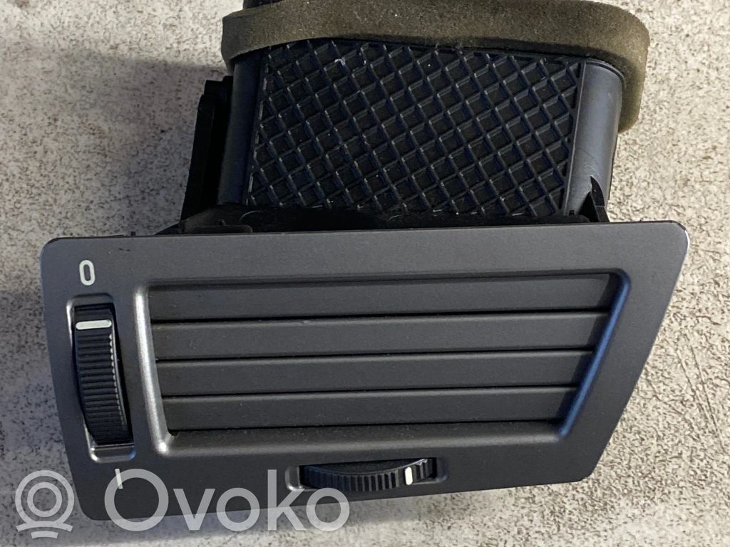 Šoninės oro grotelės   64226911242,14121810