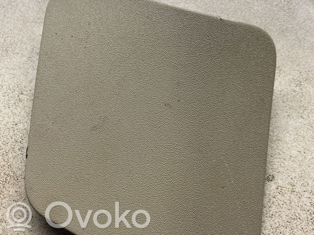 Volvo V50 Viršutinė apdaila (prie lango) 