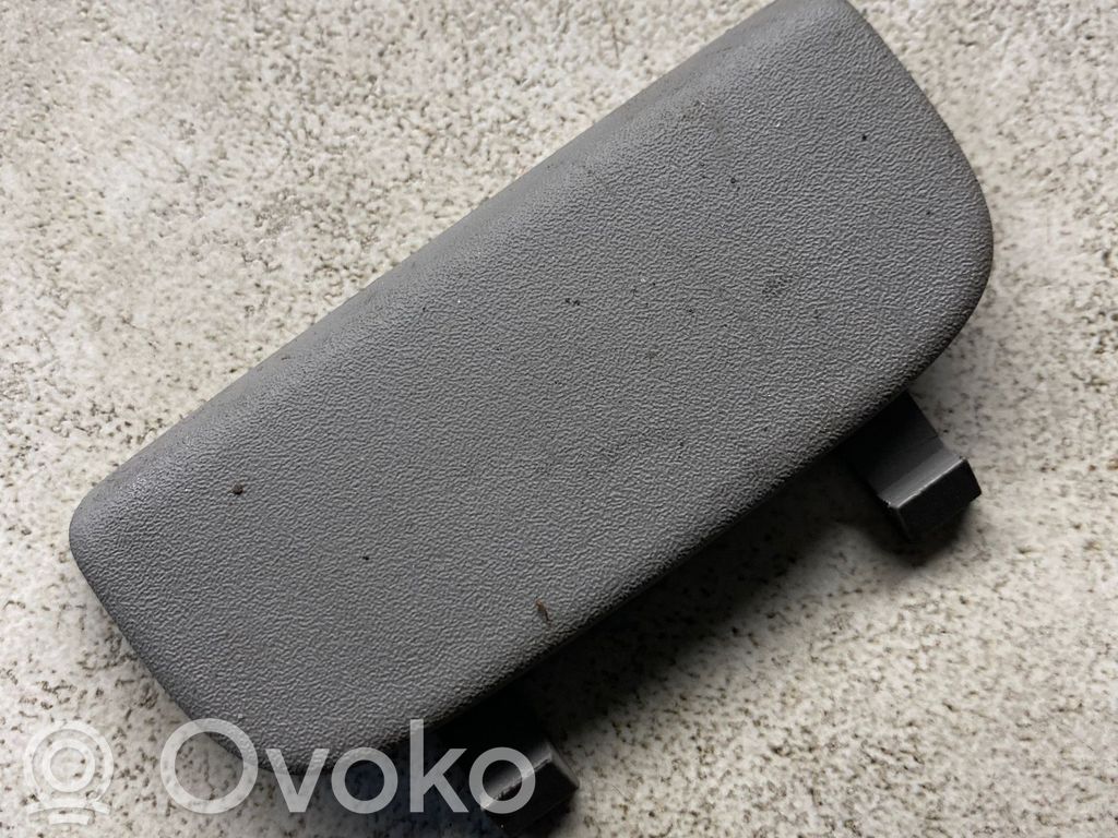 Volvo V50 Moldura del cinturón 