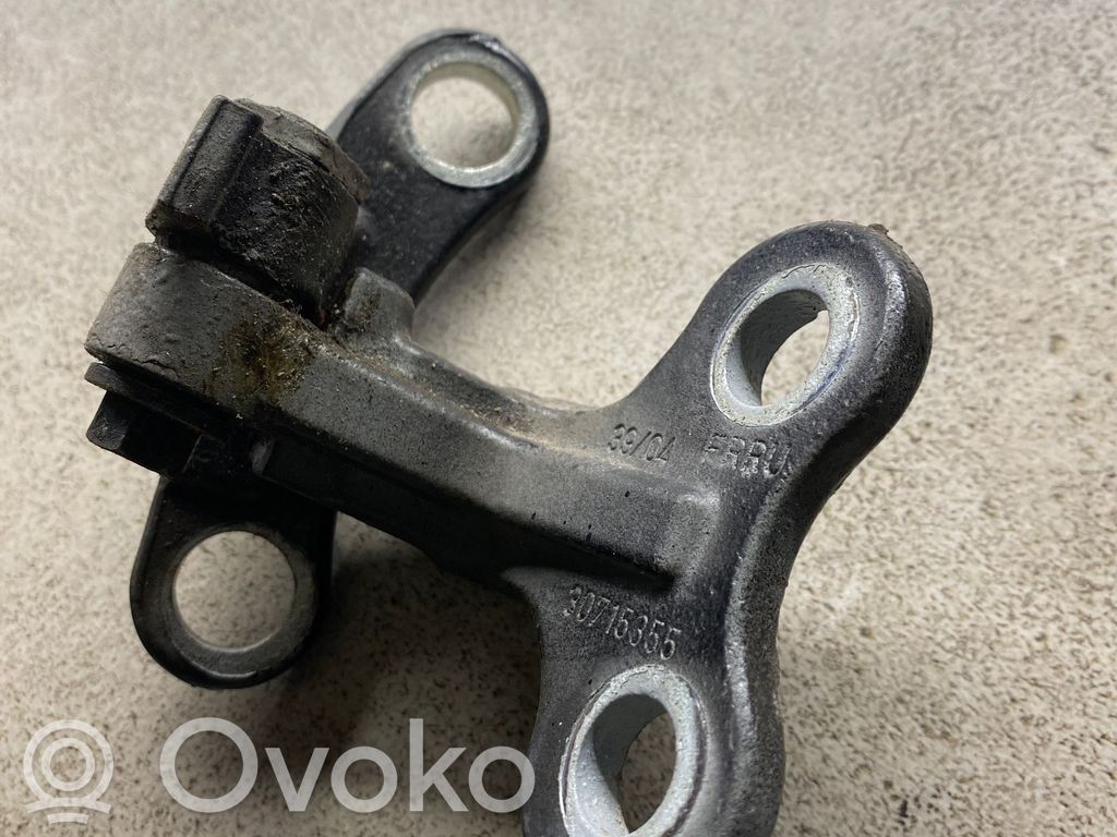 Volvo V50 Front door upper hinge 