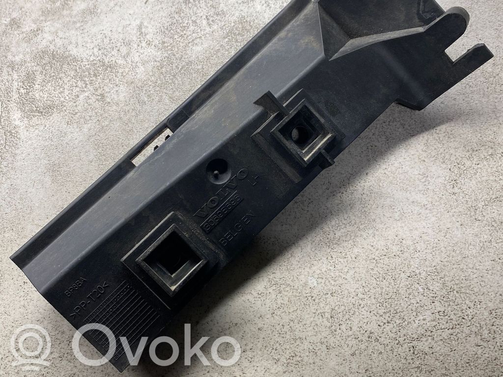 Volvo V50 Galinis laikiklis bamperio 