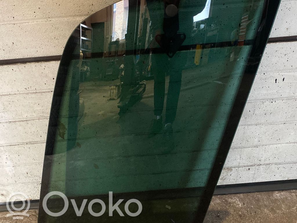 Ford Galaxy Rear side window 