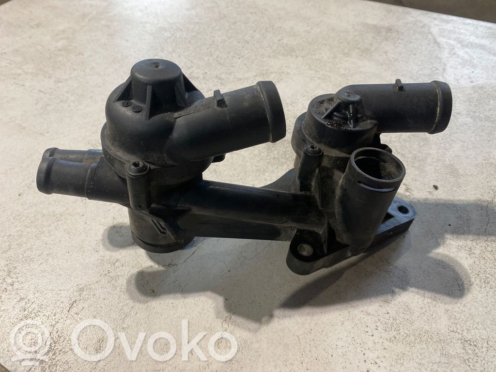 Volkswagen Tiguan Termostaatin kotelo 