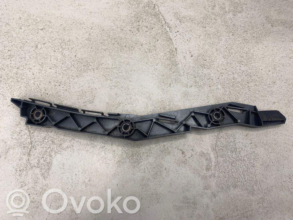 Citroen C4 Grand Picasso Fender mounting bracket 