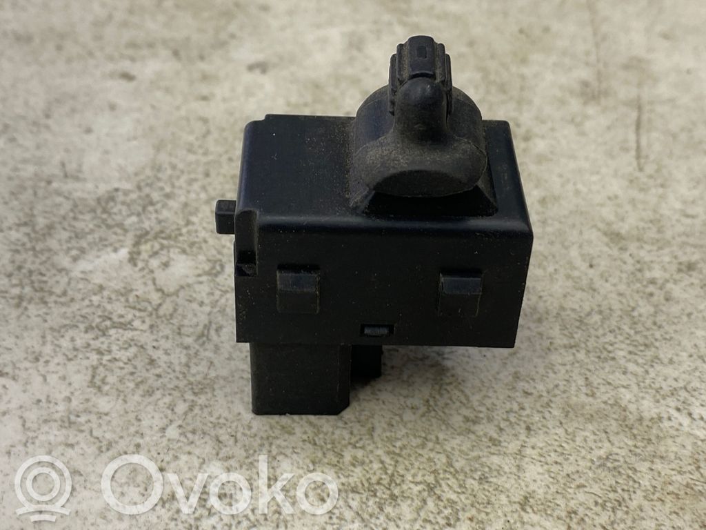 Chrysler Sebring (ST-22 - JR) Electric window control switch 
