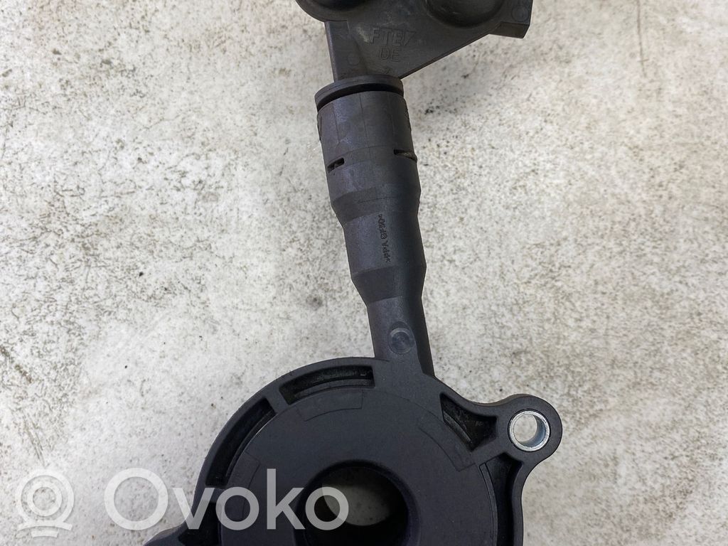 Ford C-MAX II Kytkimen irrotuksen apusylinteri 