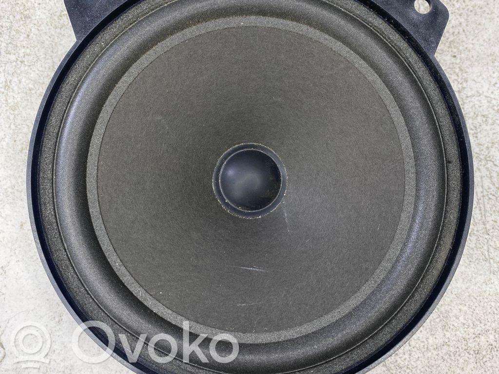 BMW 3 E46 Front door speaker 