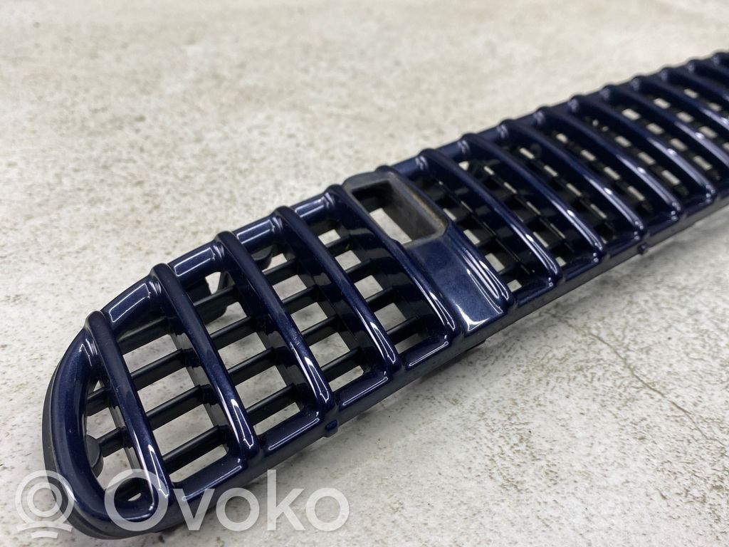 BMW 3 E46 Bonnet/hood grill 