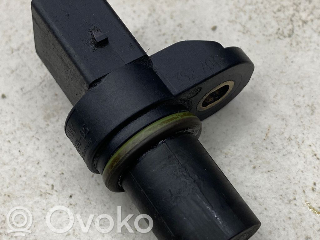 BMW 3 E46 Camshaft position sensor 