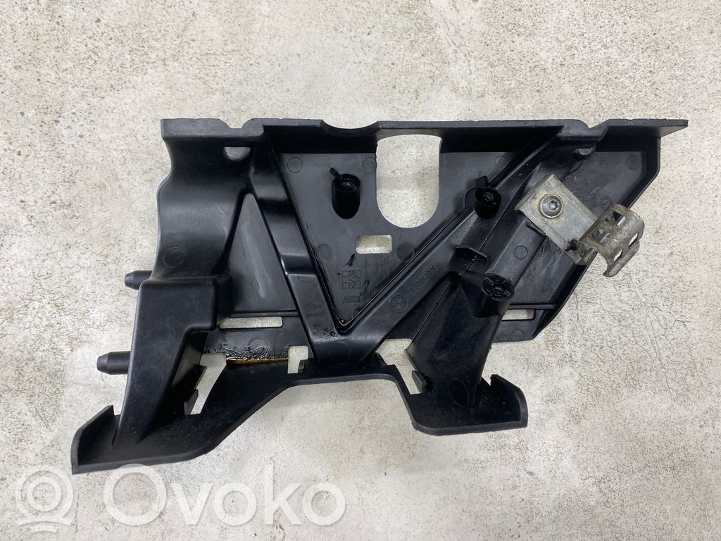 BMW 3 E46 Kita variklio skyriaus detalė 