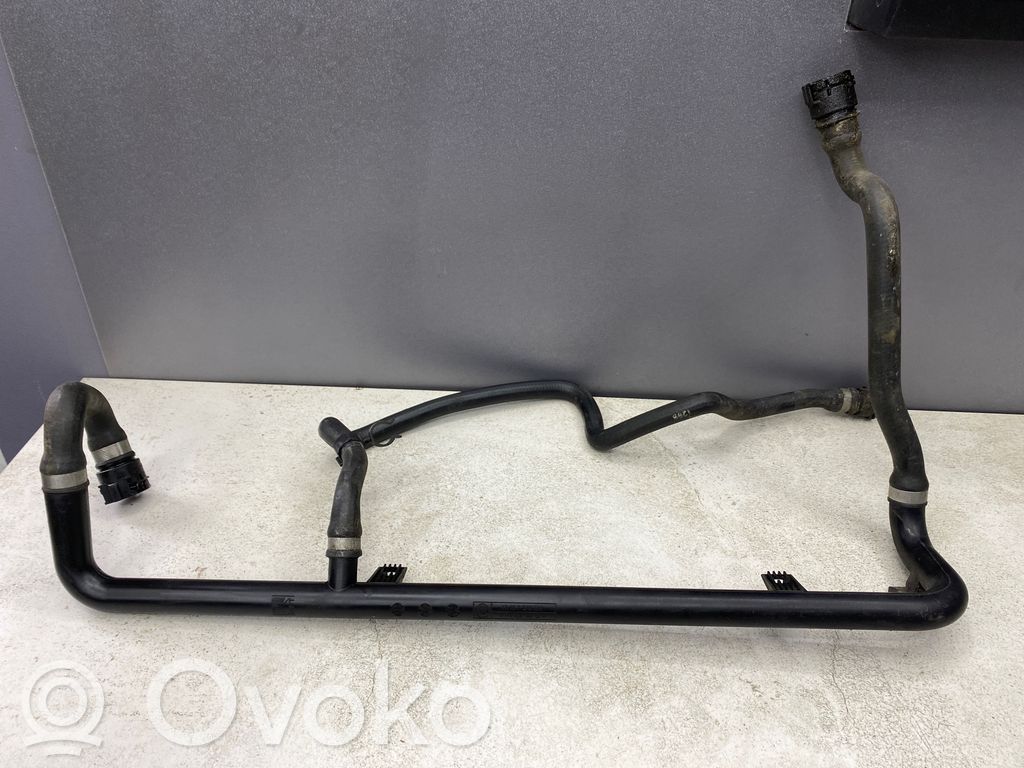 BMW 3 E46 Engine coolant pipe/hose 