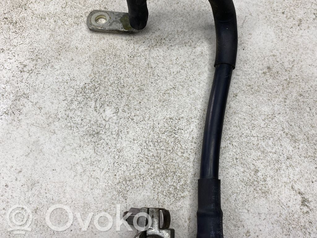 Volkswagen Golf V Negative earth cable (battery) 