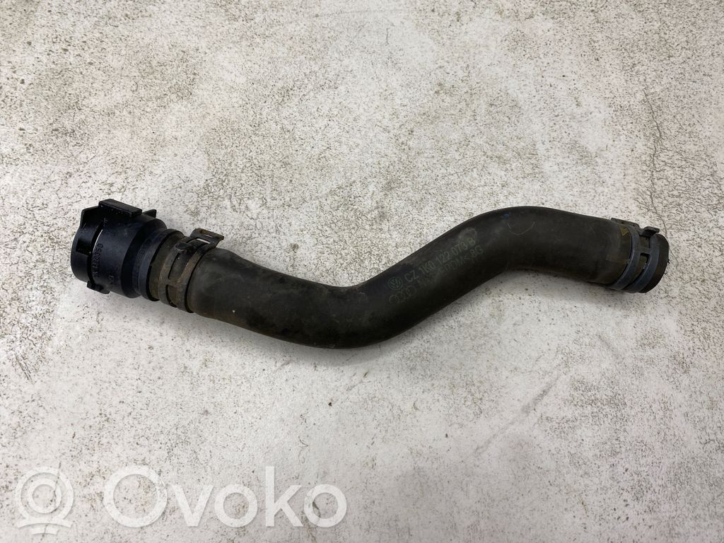 Volkswagen Golf V Engine coolant pipe/hose 