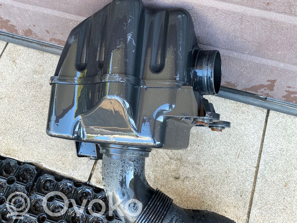 Volkswagen Golf V Rezonator / Dolot powietrza 