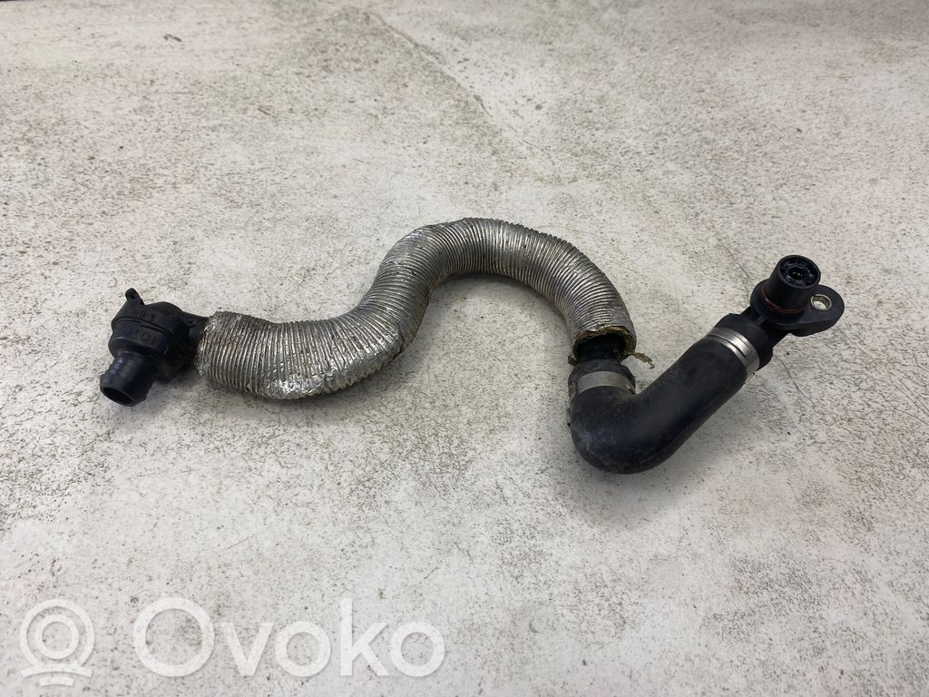 Audi A6 S6 C5 4B Conductă/furtun vacuum 