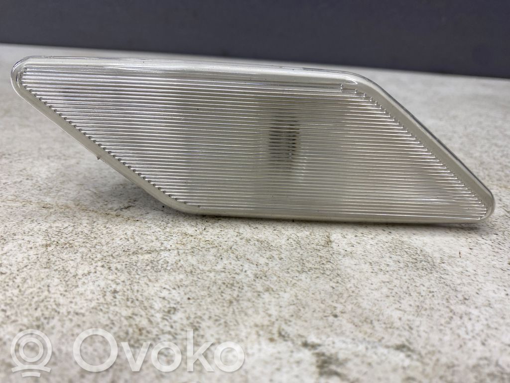 BMW 3 E46 Takaistuimen valo 