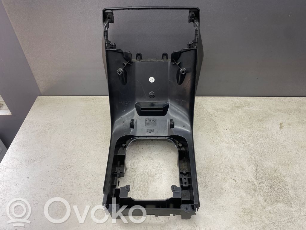 Volvo V70 Centrālā konsole 