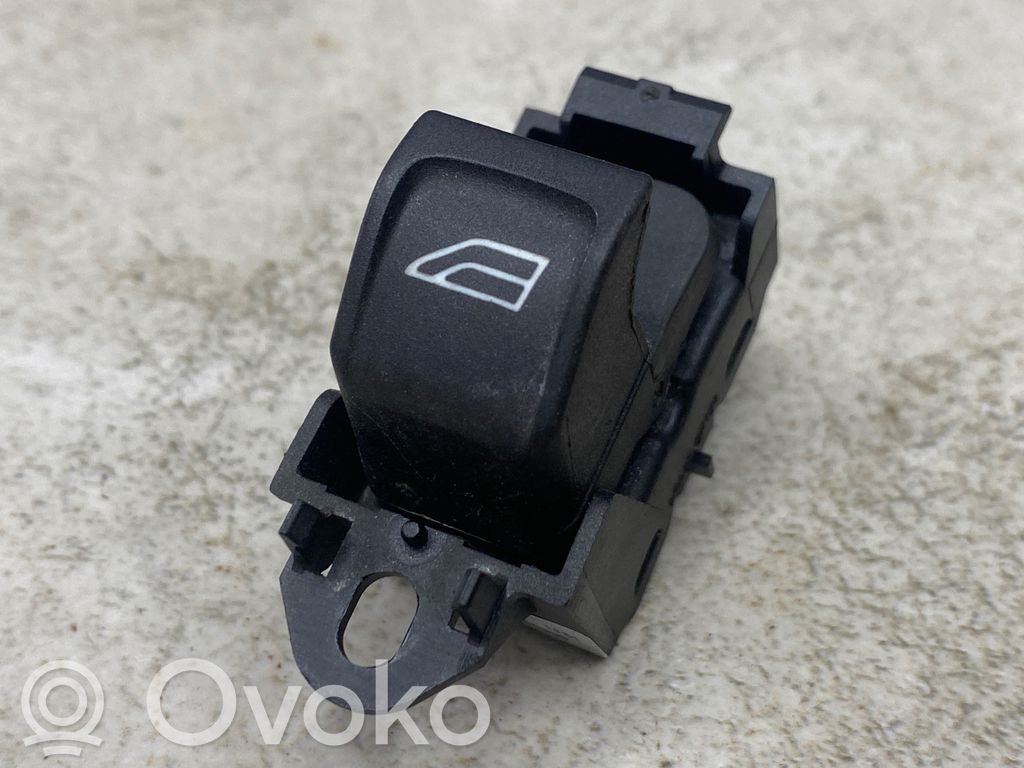 Volvo V70 Electric window control switch 