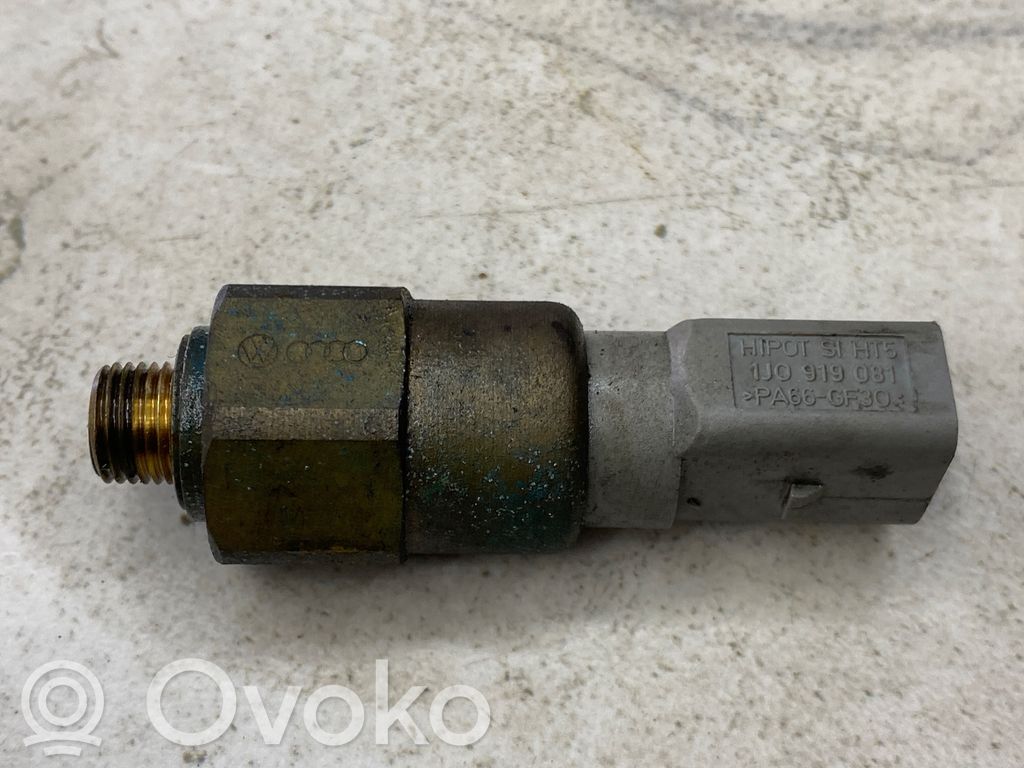 Audi A3 S3 8L Eļļas spiediena sensors 