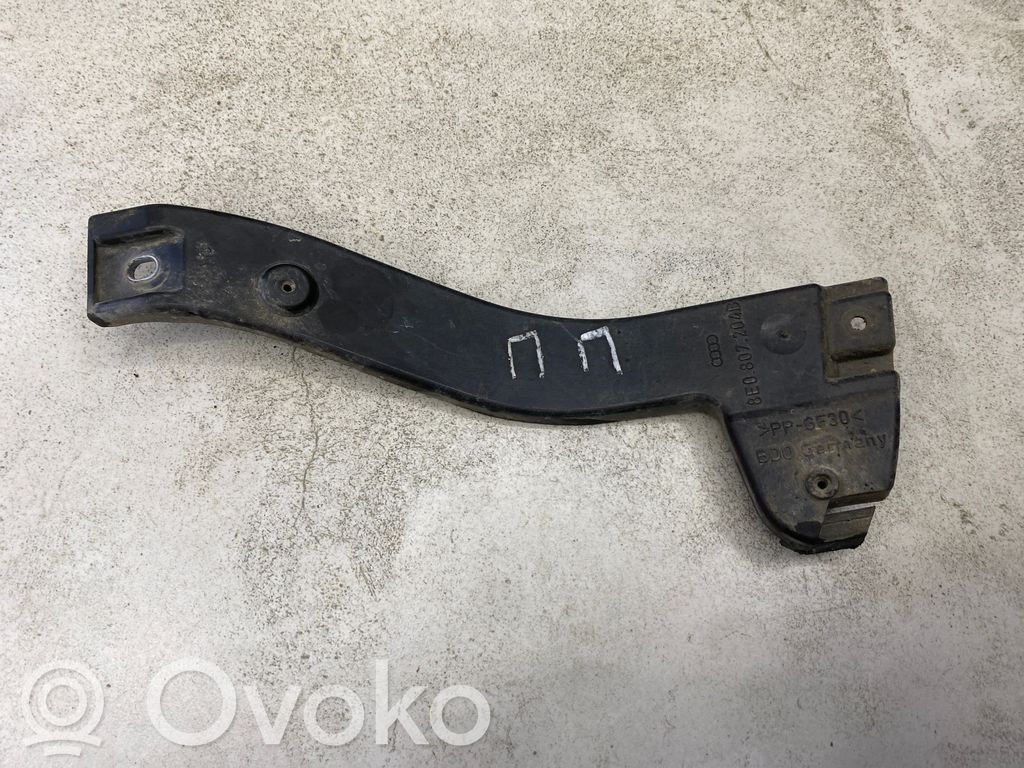 Audi A4 S4 B7 8E 8H Front bumper mounting bracket 