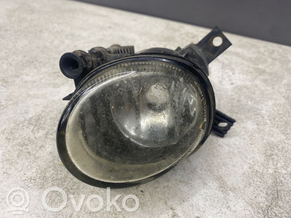 Audi A4 S4 B7 8E 8H Etusumuvalo 