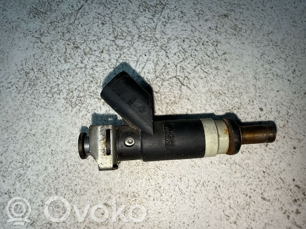 Dodge Caliber Fuel injector 