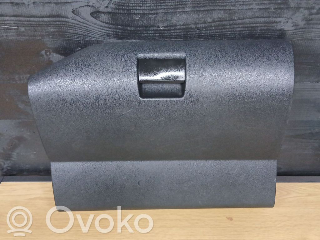 Peugeot Partner Daiktadėžės (bordačioko) dangtis 