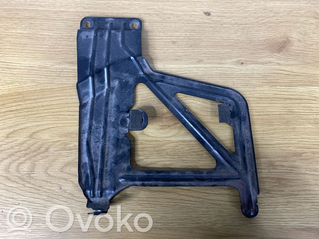 Volvo XC70 Battery bracket 