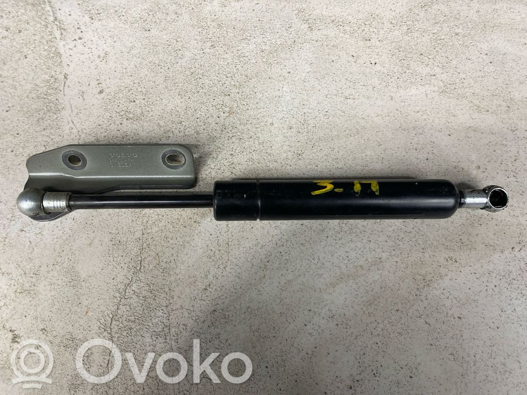 Volvo XC70 Tailgate/trunk strut/damper 