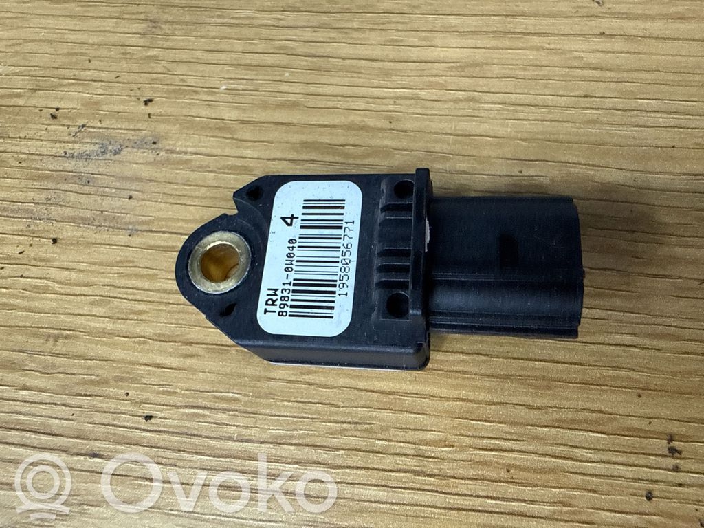 Toyota Corolla Verso AR10 Airbagsensor Crashsensor Drucksensor 