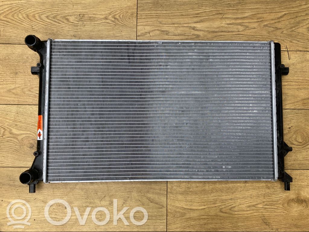 Skoda Octavia Mk2 (1Z) Radiateur de refroidissement 