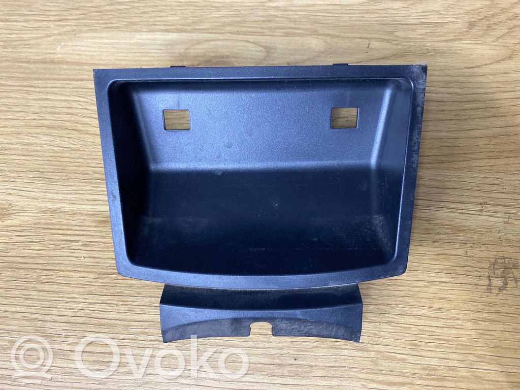 Volvo V50 Daiktadėžė centrinės konsolės 