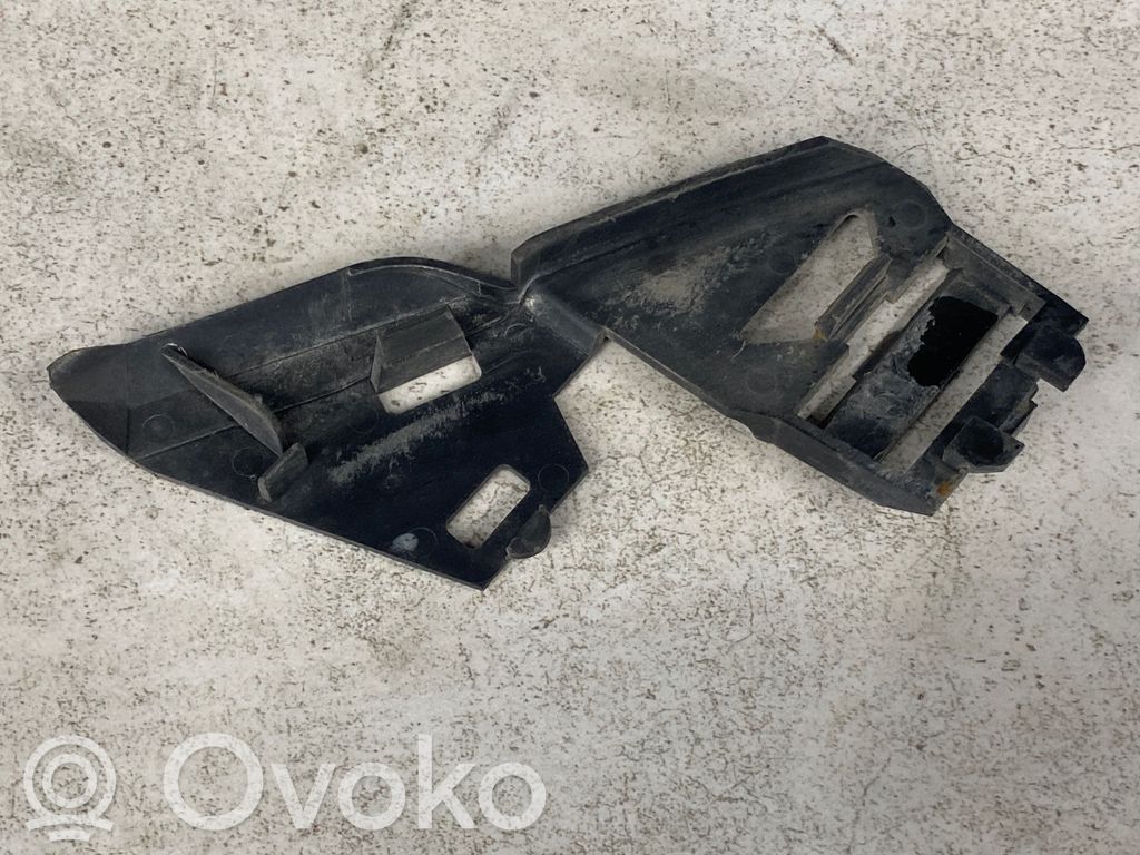 Volvo V50 Headlight/headlamp mounting bracket 