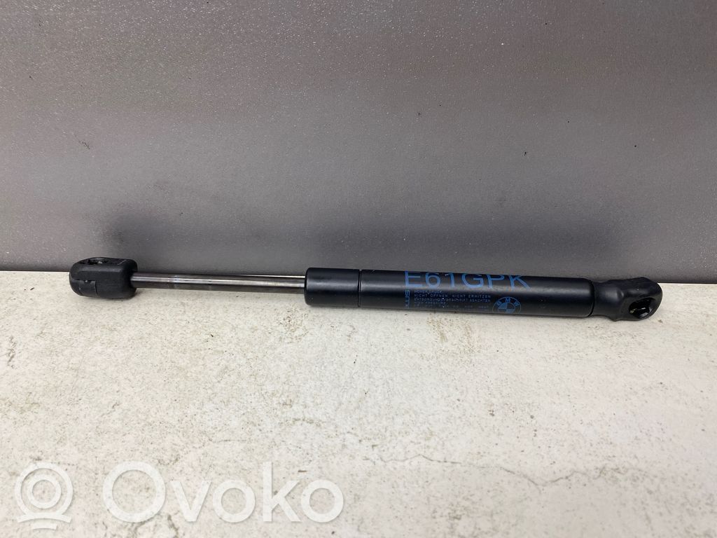 BMW 5 E60 E61 Tailgate/trunk strut/damper 
