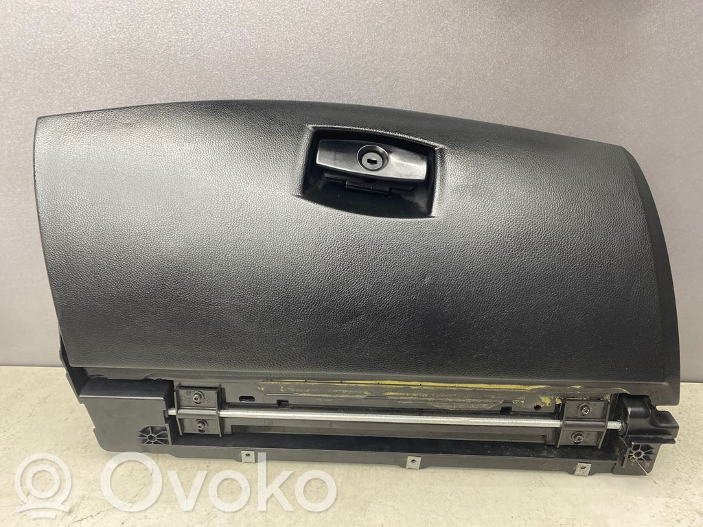 Glove box   7034080,81010000,110707H