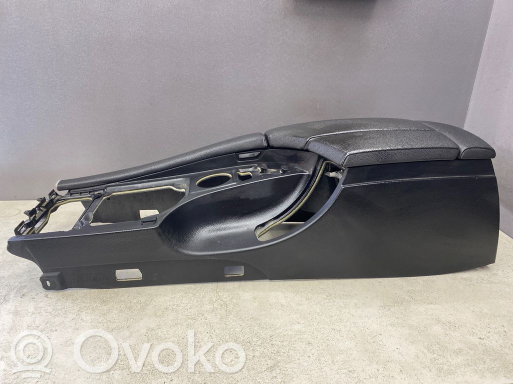 Armrest   7034086,7060013,7275847