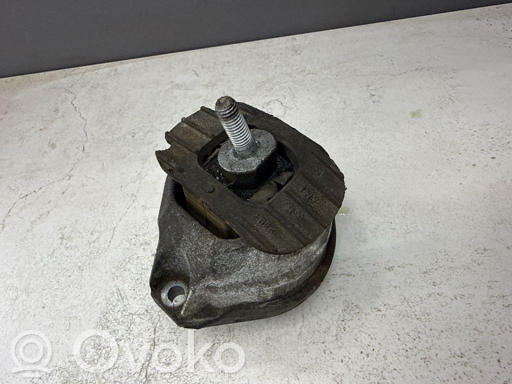 BMW 5 E60 E61 Supporto di montaggio del motore 