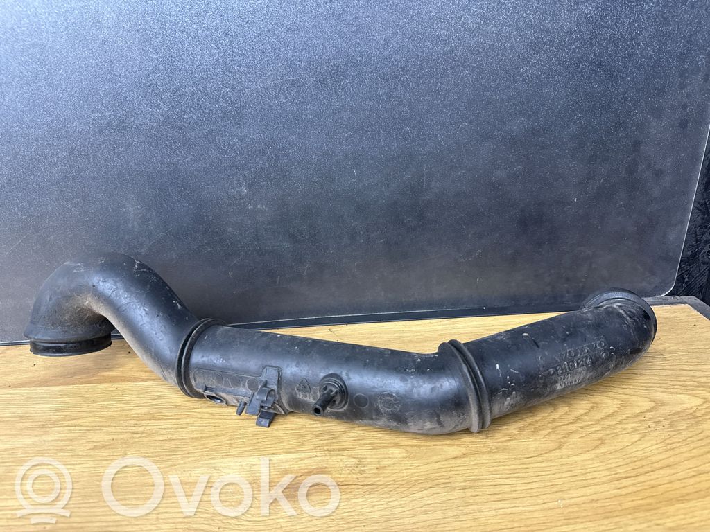 Volvo V70 Intercooler hose/pipe 