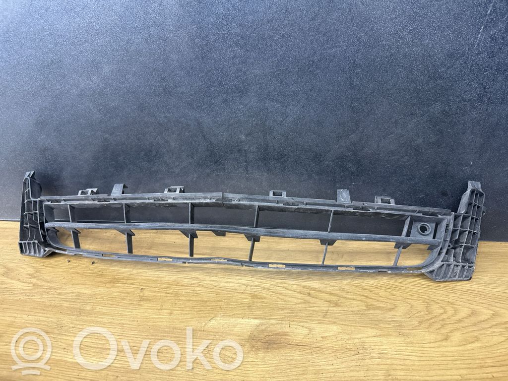Opel Insignia A Etupuskurin alempi jäähdytinsäleikkö 