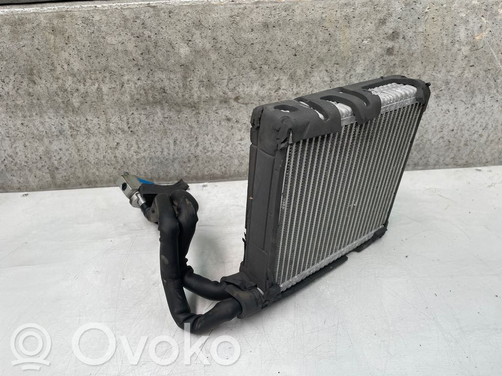 Ford Transit Courier Ilmastointilaitteen laajennusventtiili (A/C) 