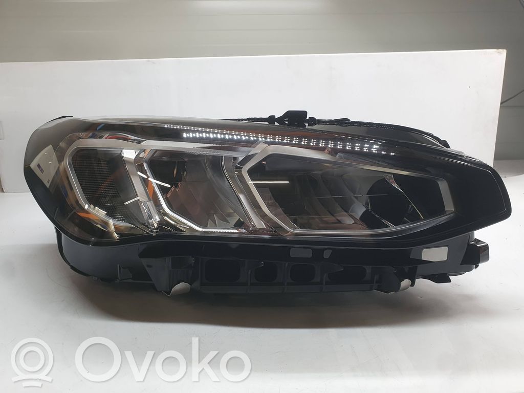 BMW 2 Active Tourer U06 Priekinis žibintas 
