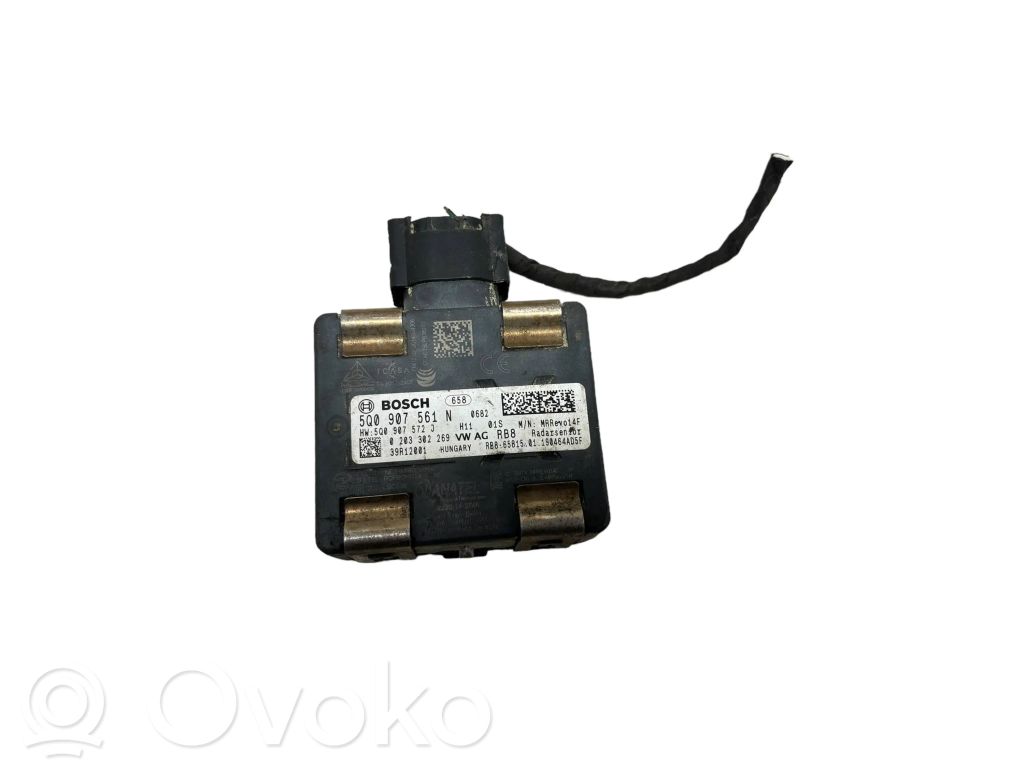 Volkswagen PASSAT B8 Unidad de control/módulo PDC de aparcamiento 