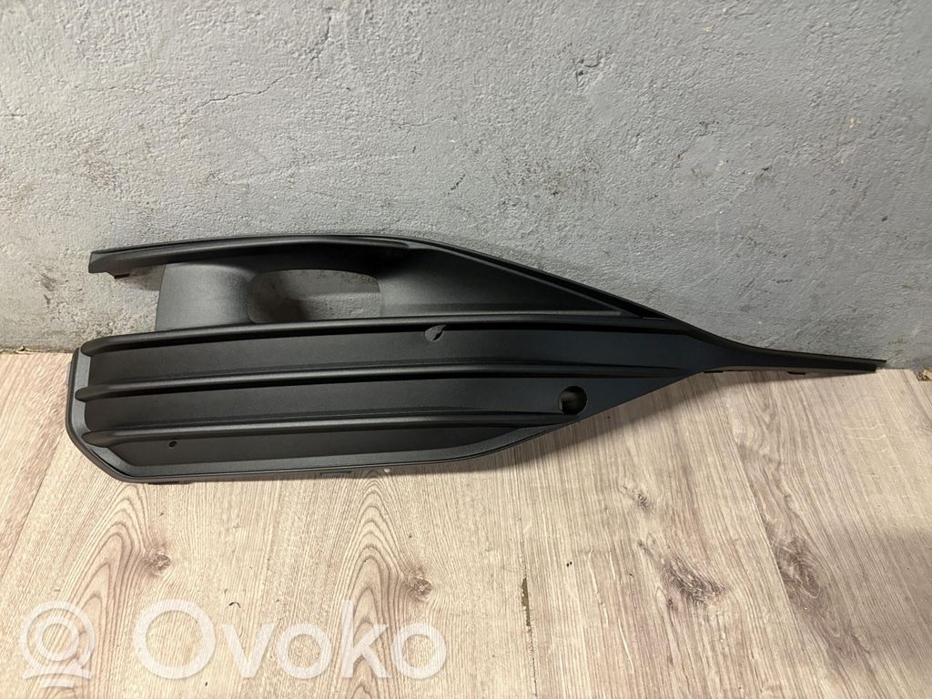 Seat Leon IV Etupuskurin alempi jäähdytinsäleikkö 