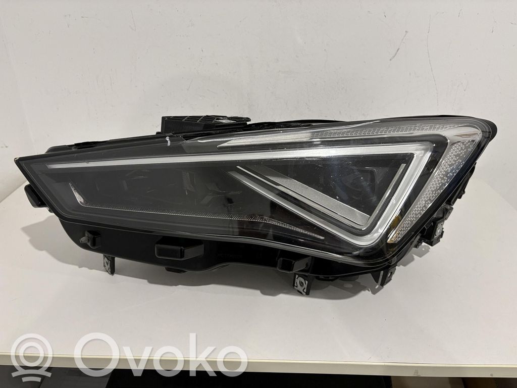 Seat Leon IV Lampa przednia 