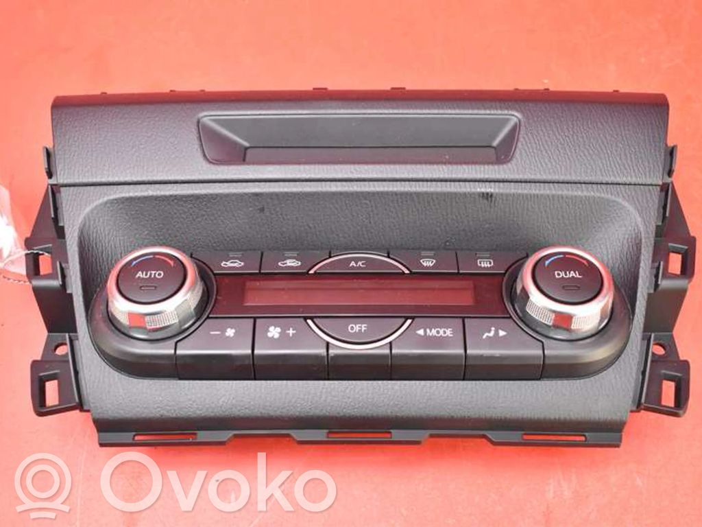 Mazda 3 II Climate control unit 