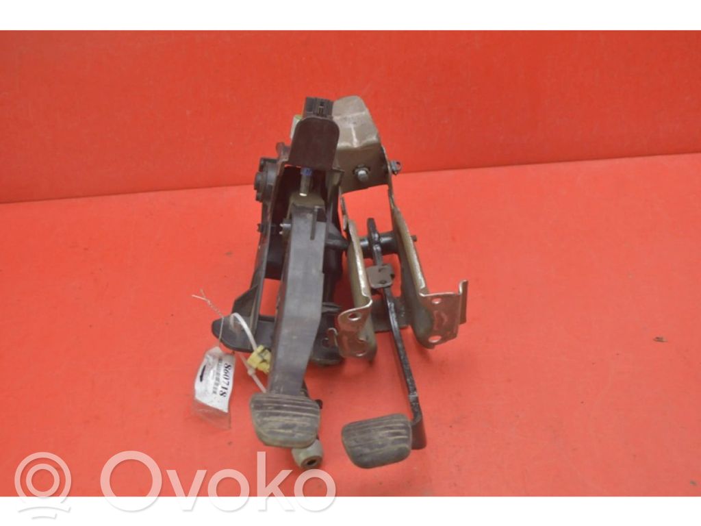 Dacia Dokker Gaspedal 