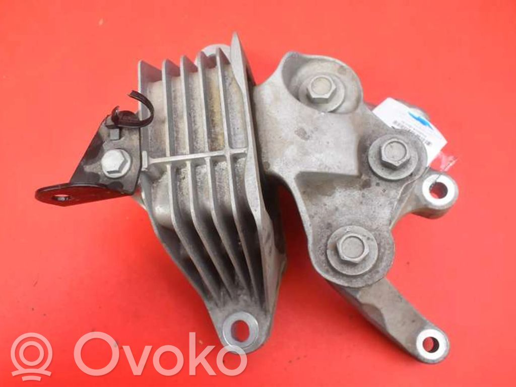 Opel Insignia A Gearbox mounting bracket 